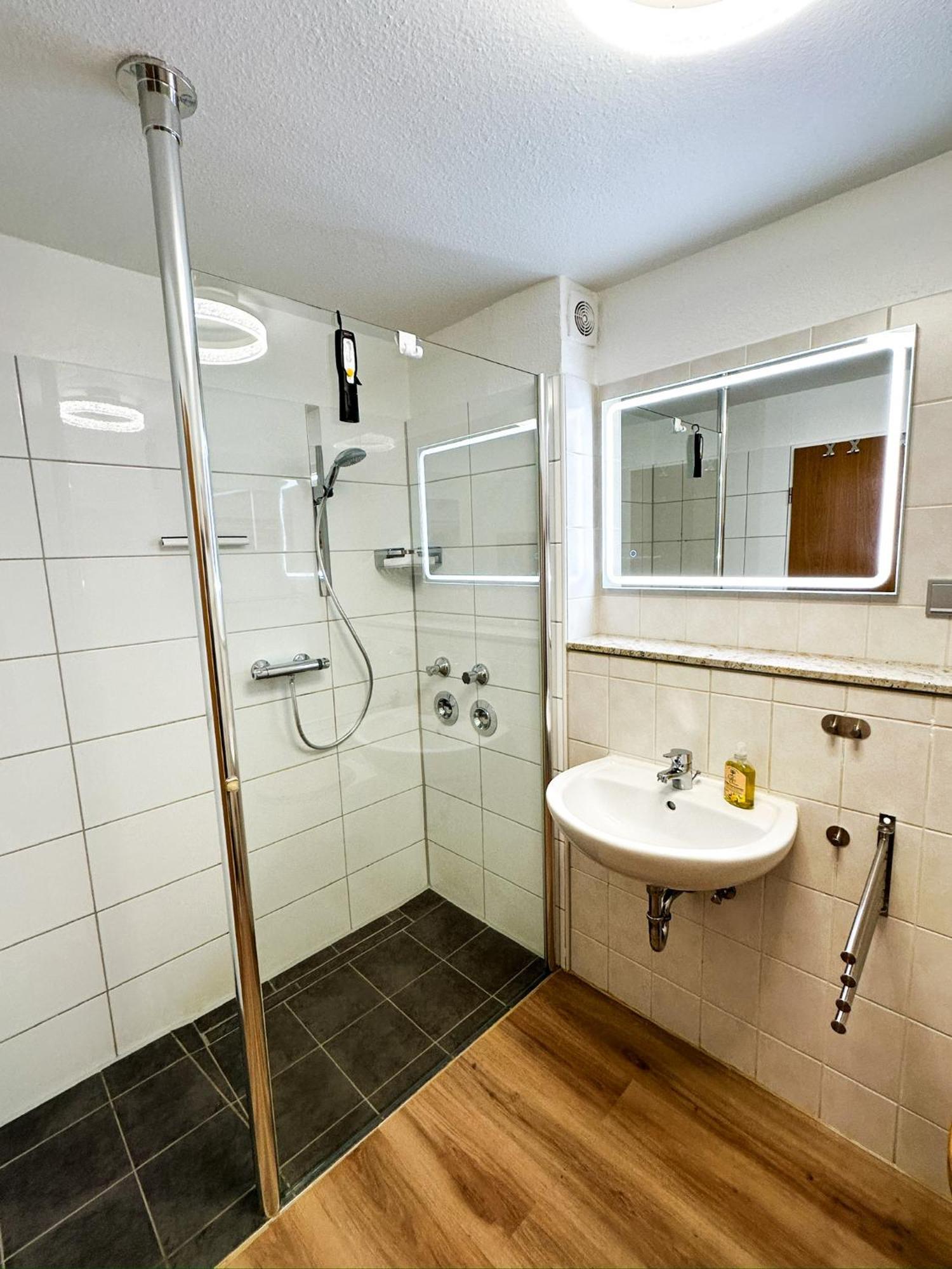 Ferienwohnung Havenblick ヴィルヘルムスハーフェン エクステリア 写真