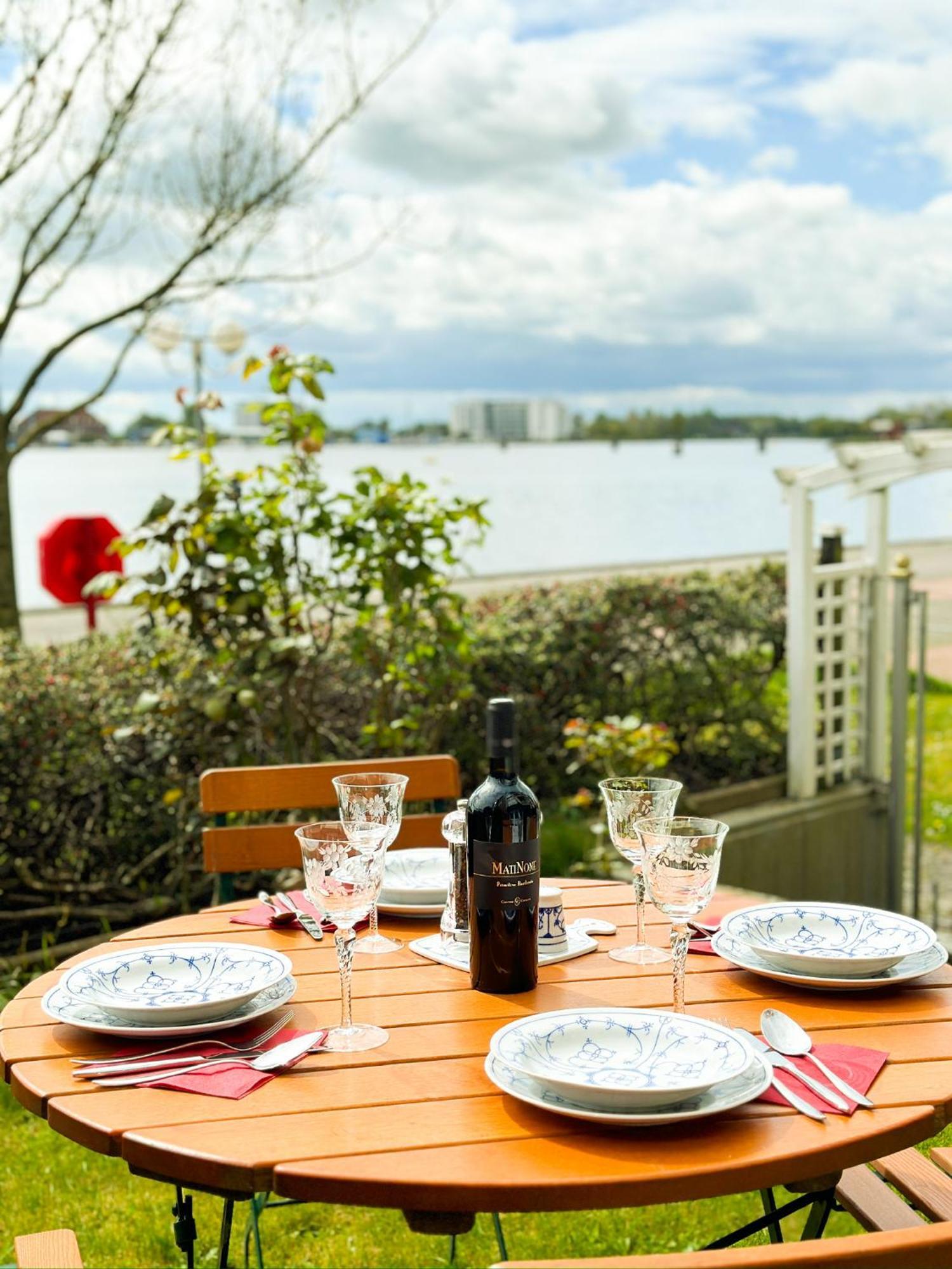 Ferienwohnung Havenblick ヴィルヘルムスハーフェン エクステリア 写真