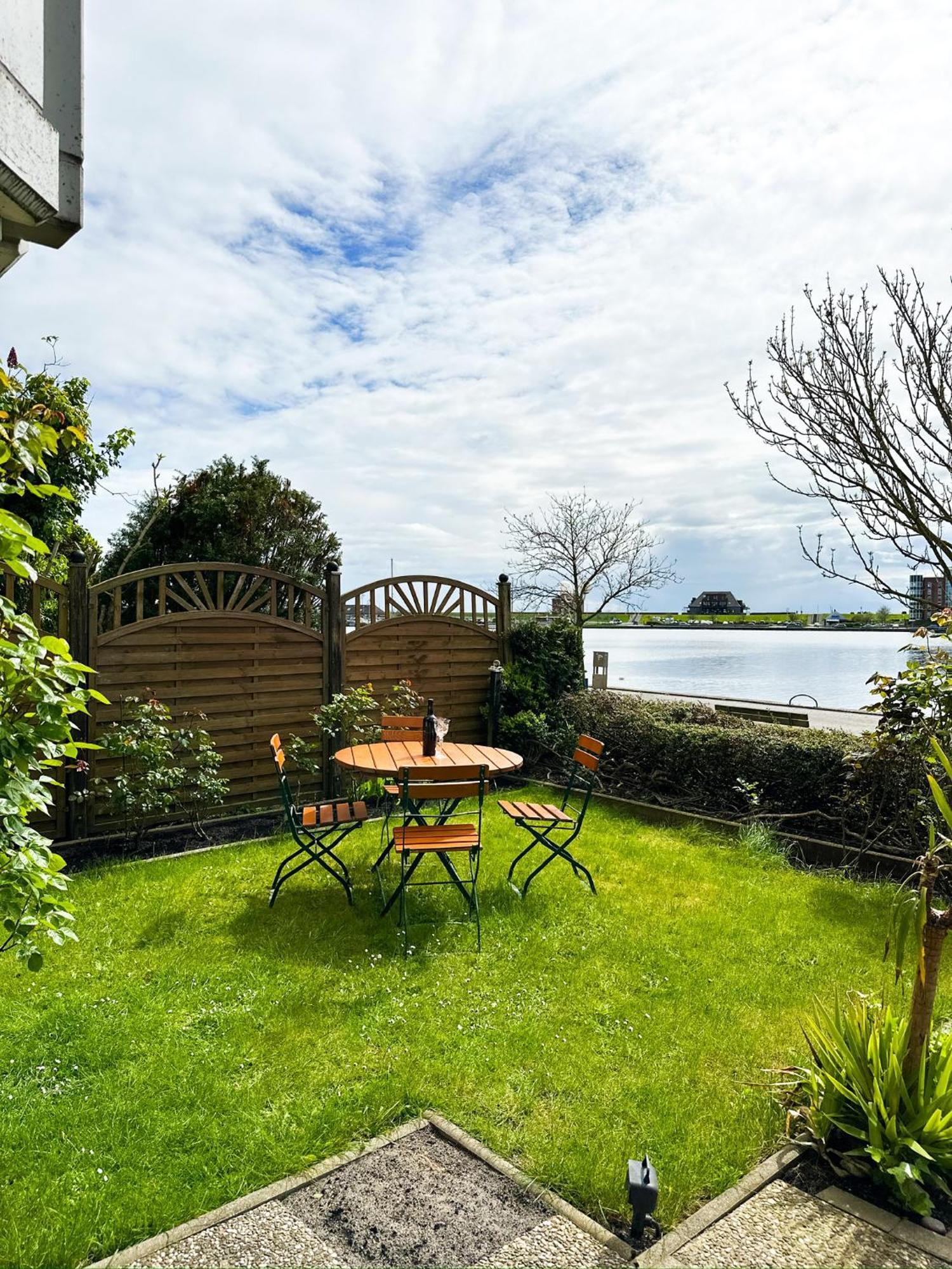 Ferienwohnung Havenblick ヴィルヘルムスハーフェン エクステリア 写真